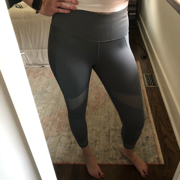 Athleta Pants - Athleta Grey Capri 7/8 Leggings with Mesh Detail